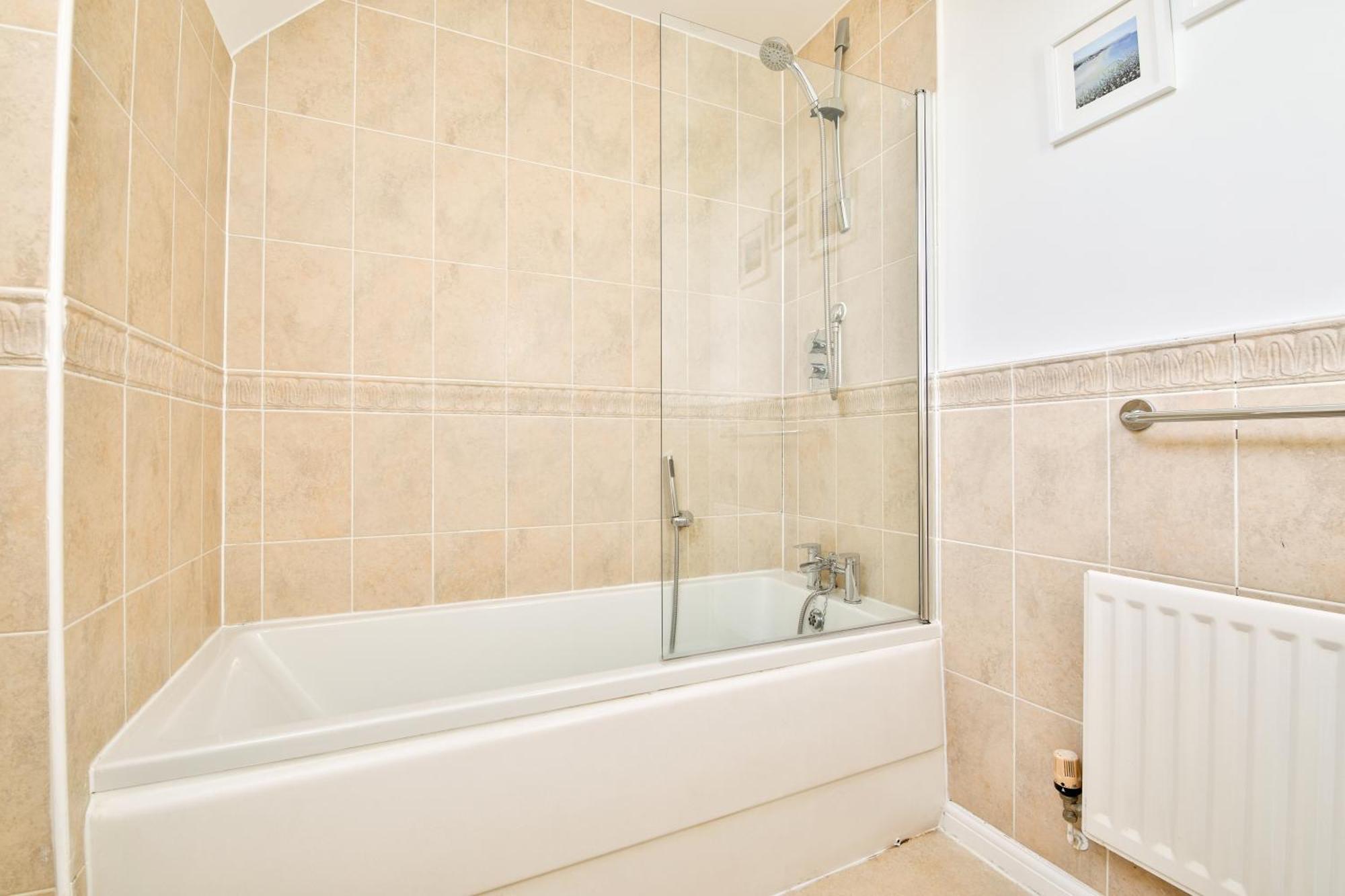 Stayright 2 Bed Beach House With Private Parking- Next To Barry Beach And Jackson Bay Buitenkant foto