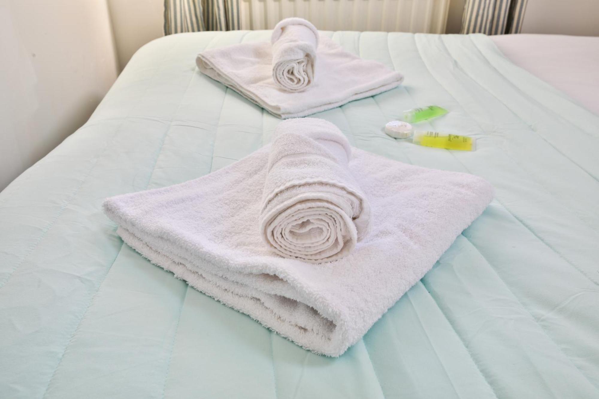 Stayright 2 Bed Beach House With Private Parking- Next To Barry Beach And Jackson Bay Buitenkant foto