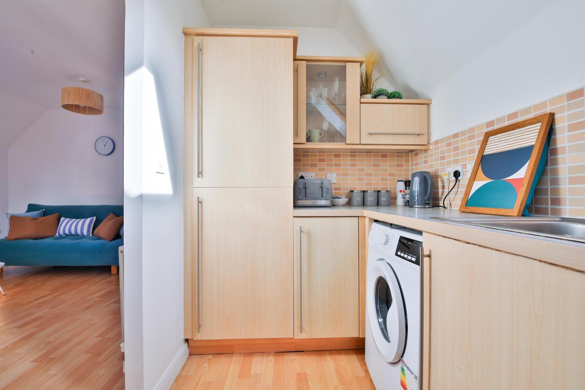 Stayright 2 Bed Beach House With Private Parking- Next To Barry Beach And Jackson Bay Buitenkant foto